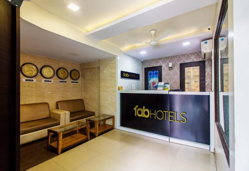 Fabexpress Time Square Hotell Thane Eksteriør bilde