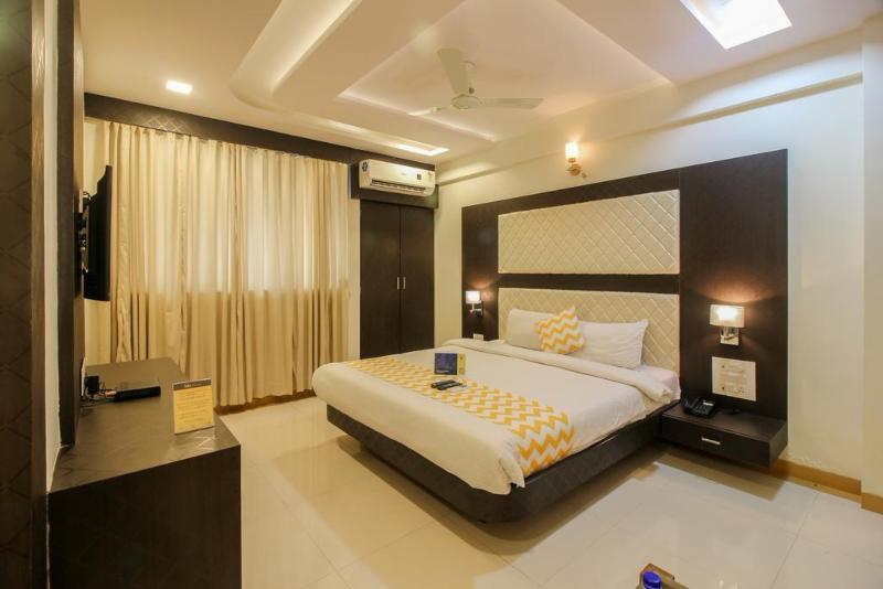 Fabexpress Time Square Hotell Thane Eksteriør bilde