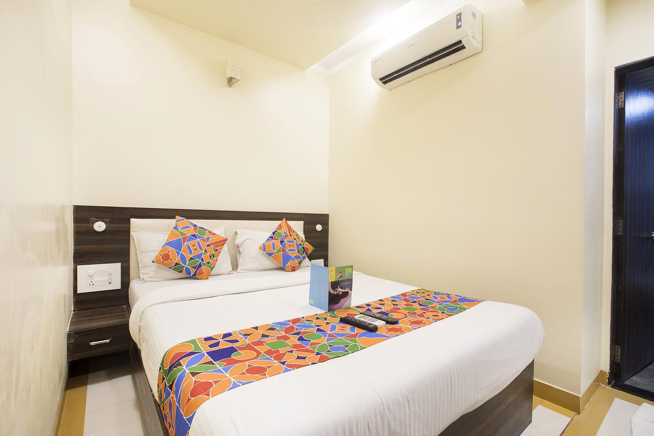 Fabexpress Time Square Hotell Thane Eksteriør bilde
