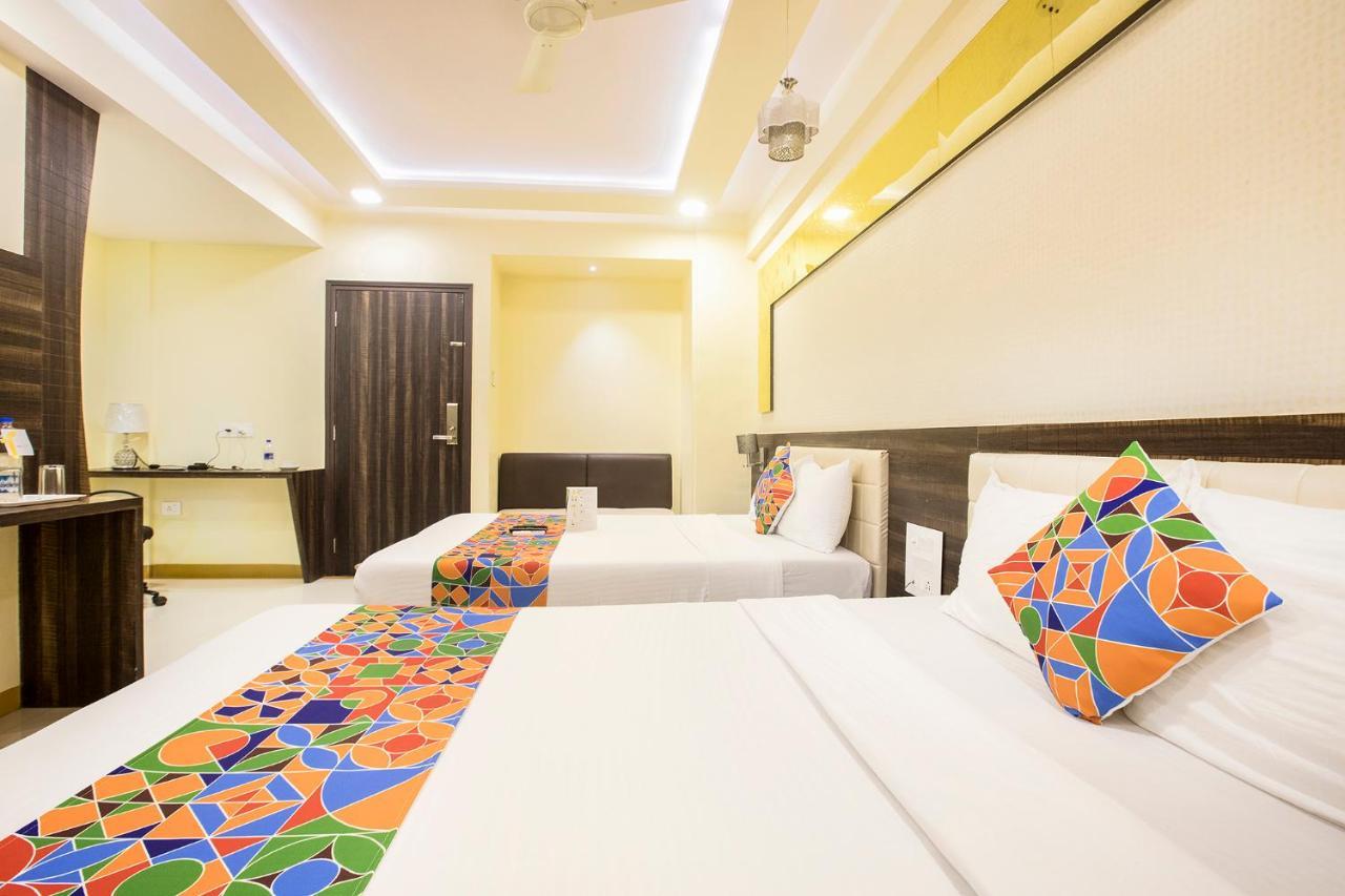 Fabexpress Time Square Hotell Thane Eksteriør bilde