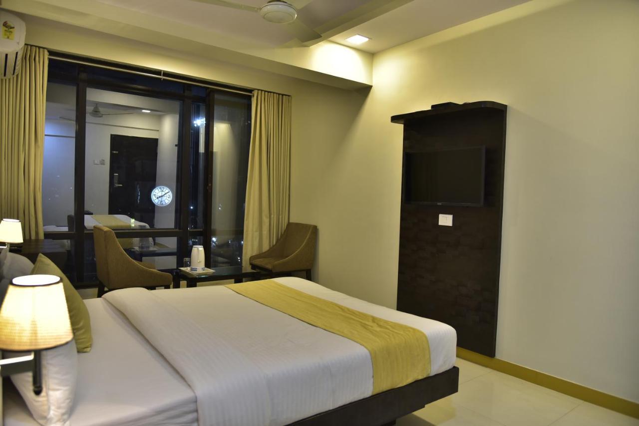 Fabexpress Time Square Hotell Thane Eksteriør bilde