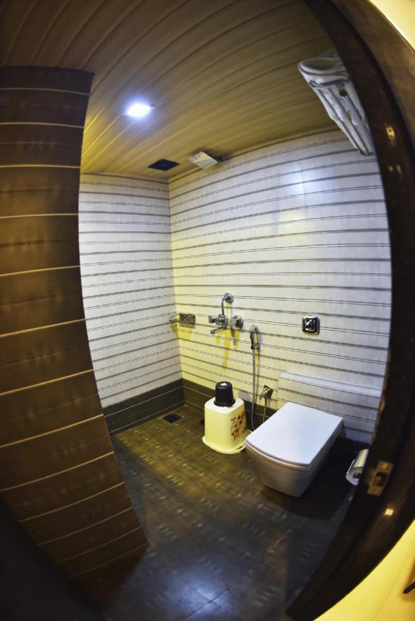 Fabexpress Time Square Hotell Thane Eksteriør bilde