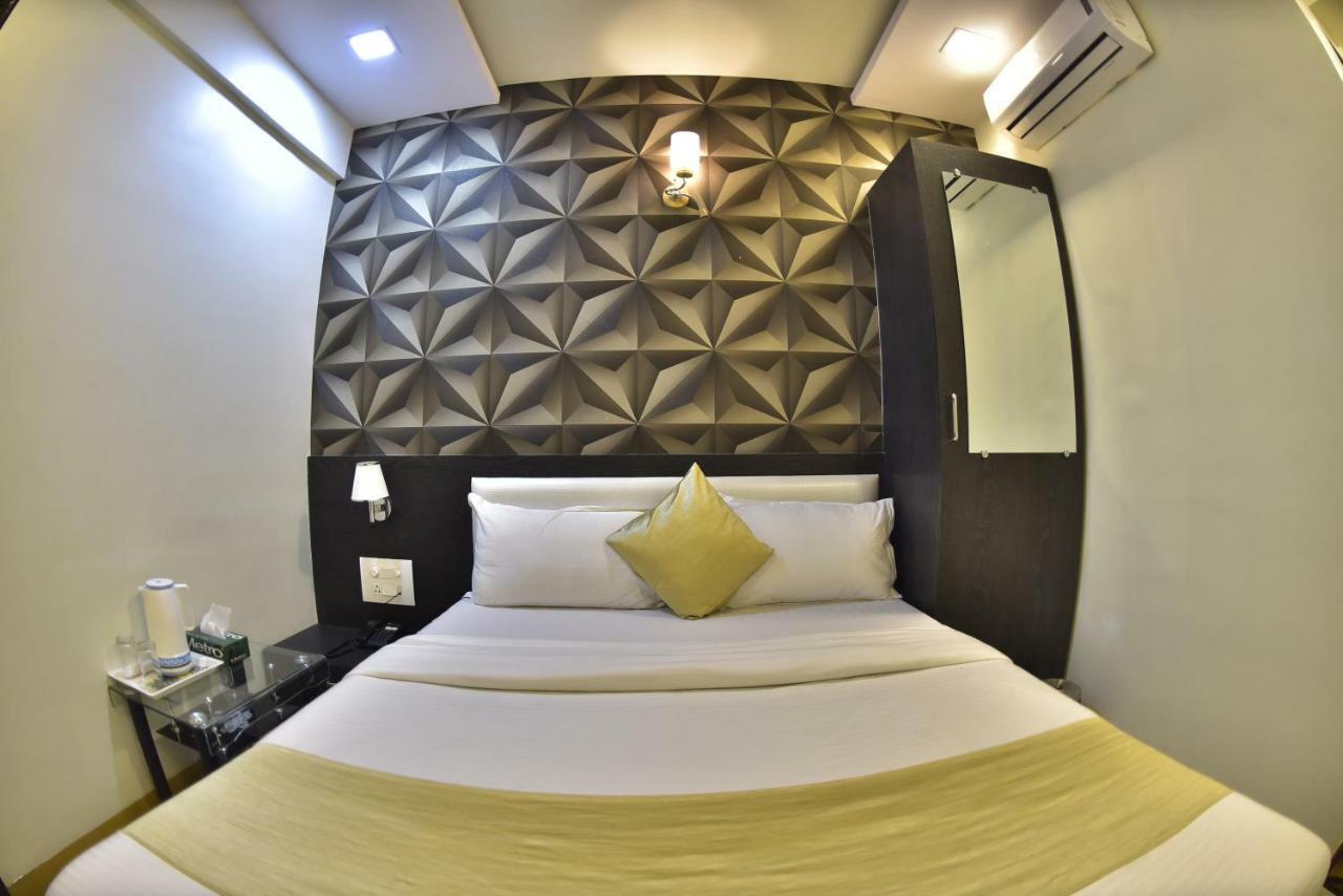 Fabexpress Time Square Hotell Thane Eksteriør bilde