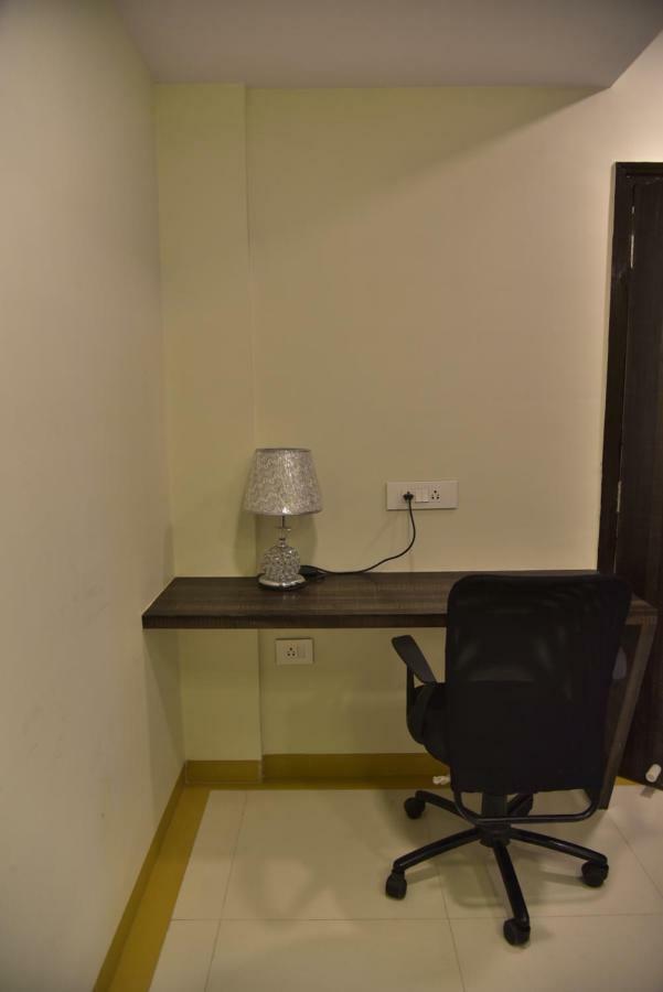 Fabexpress Time Square Hotell Thane Eksteriør bilde