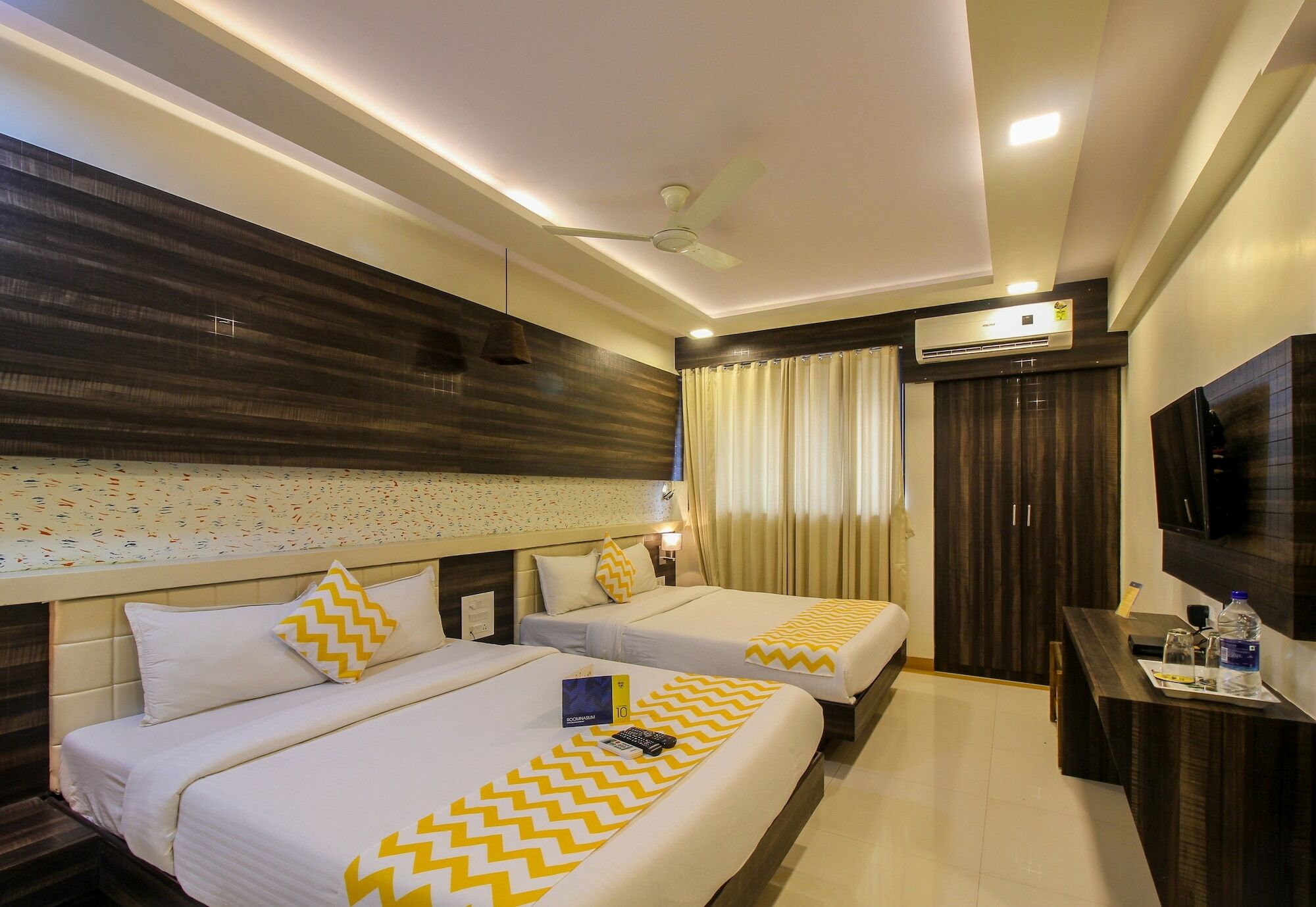 Fabexpress Time Square Hotell Thane Eksteriør bilde