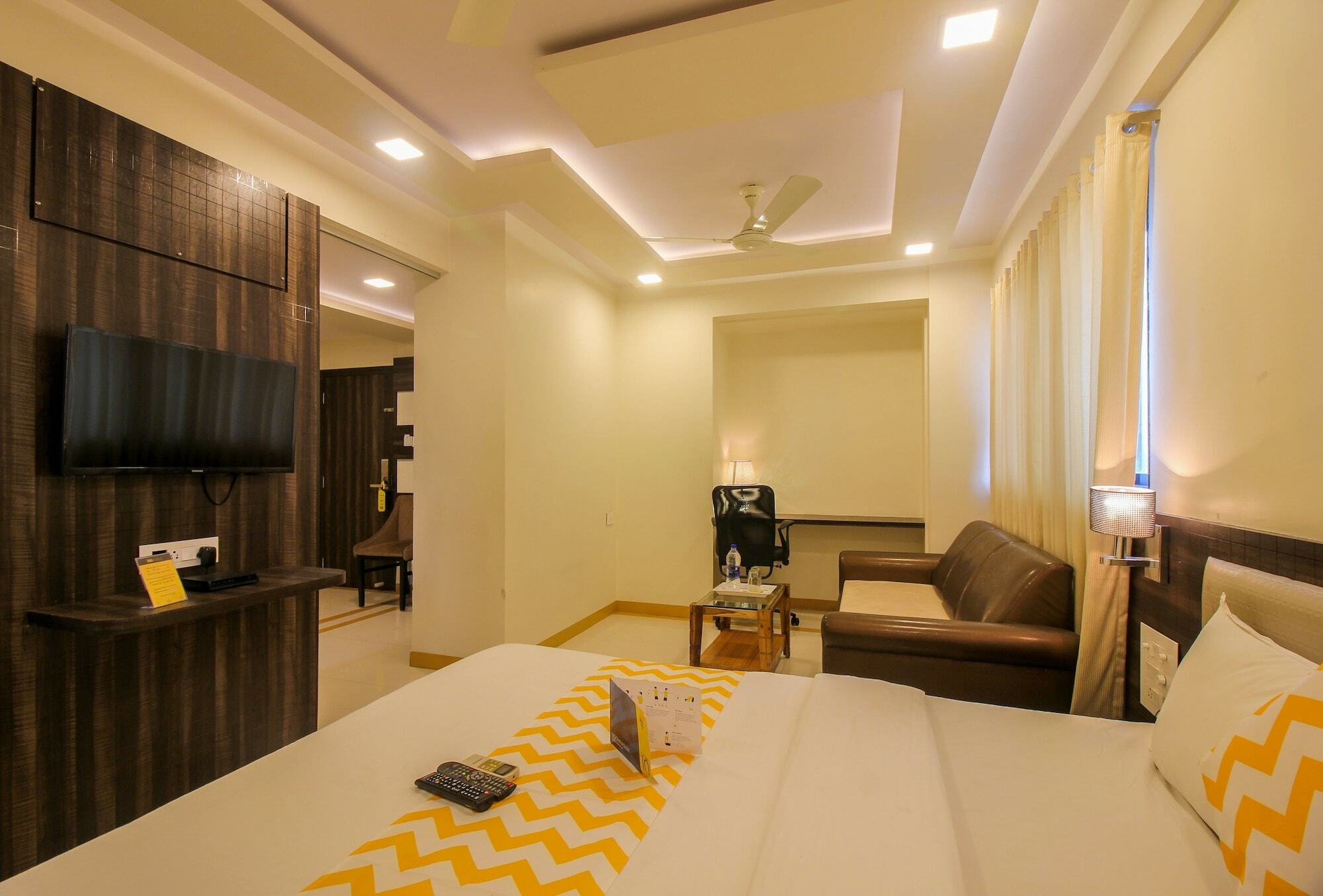 Fabexpress Time Square Hotell Thane Eksteriør bilde
